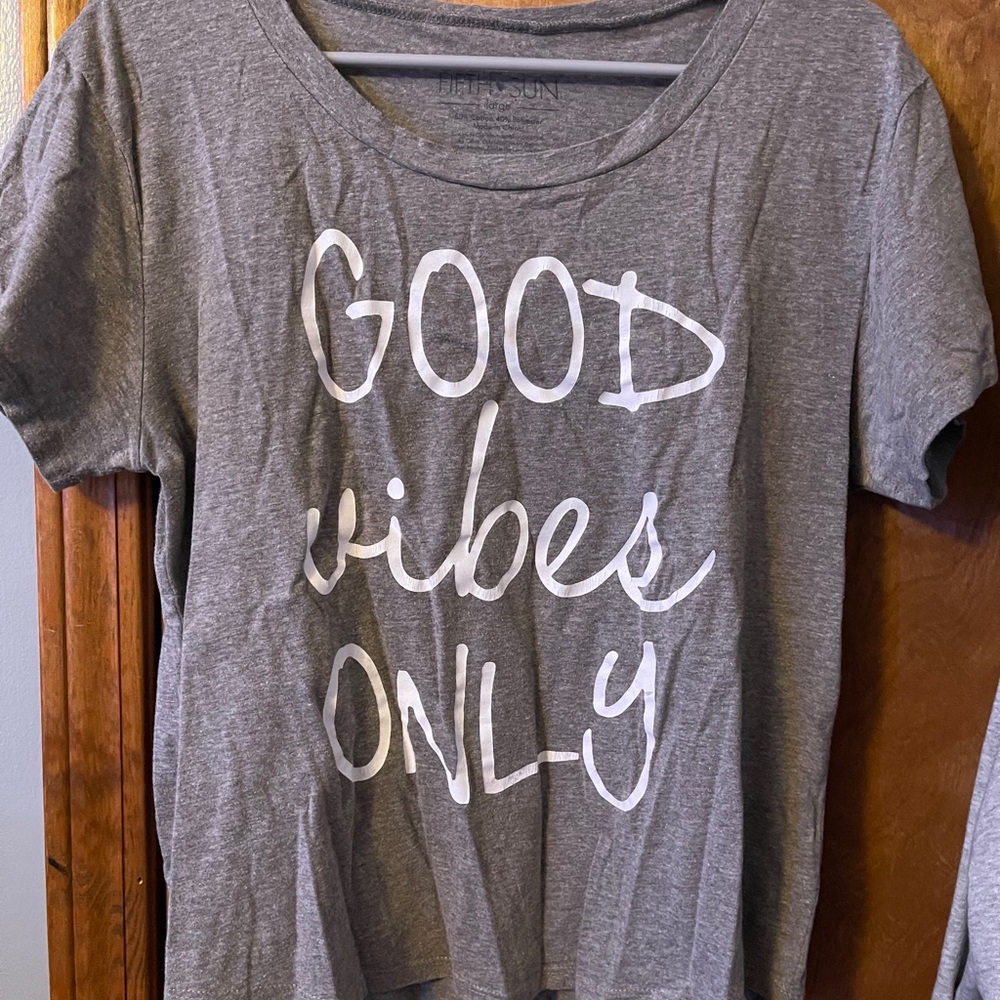 good vibes only tee